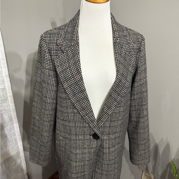 Evereve Black and Gray Trench Coat - Picture 3 of 11